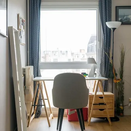 Nice Bright Apartment In Lille דירה ליל